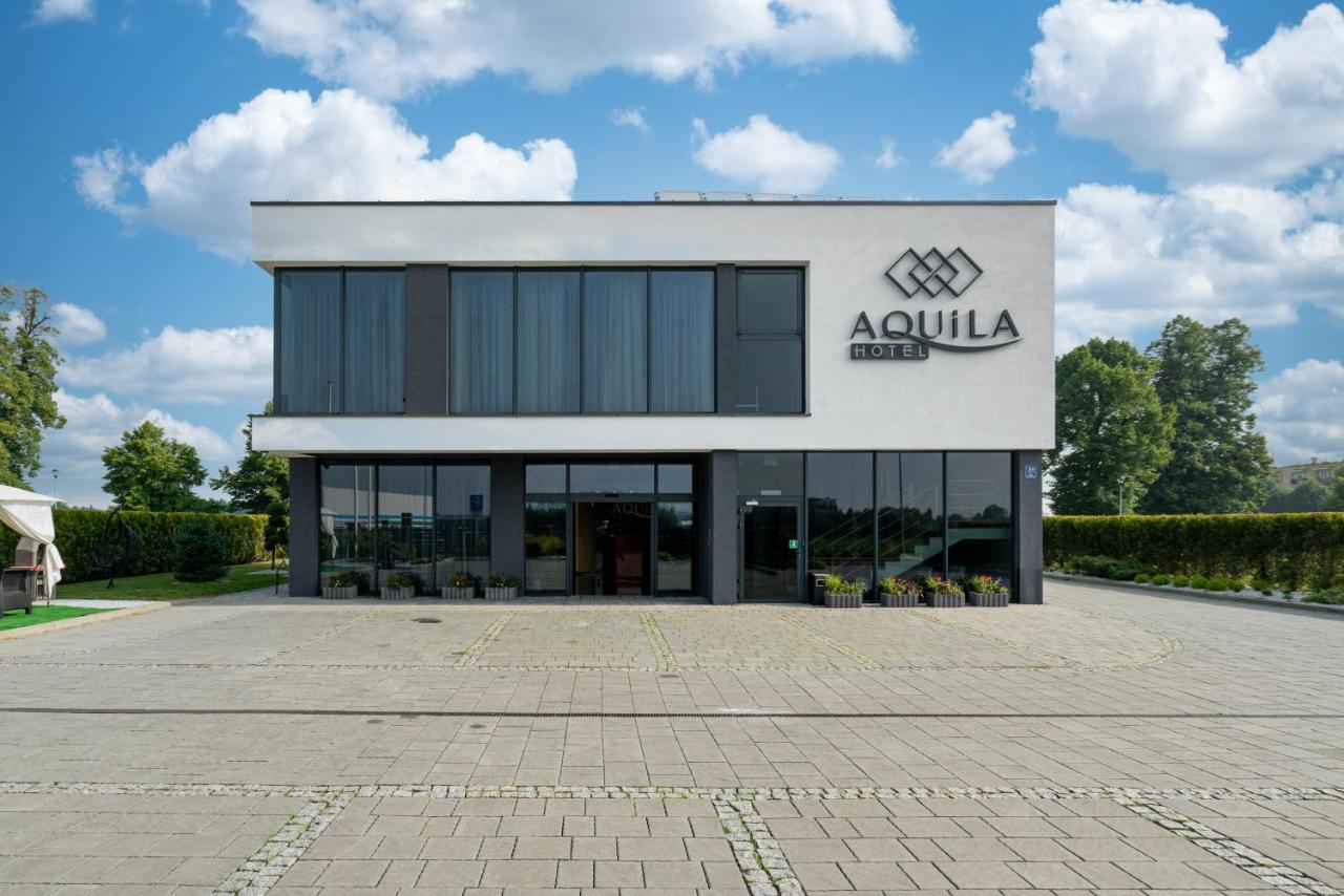 Aquila Hotel Затор Екстер'єр фото