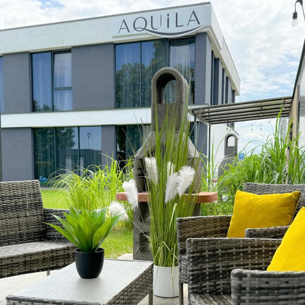 Aquila Hotel Затор Екстер'єр фото